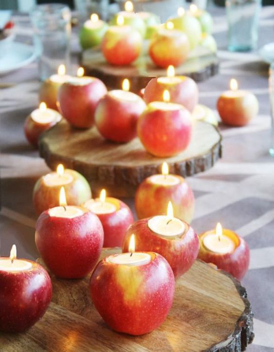 déco thème automne : bougies avec des pommes